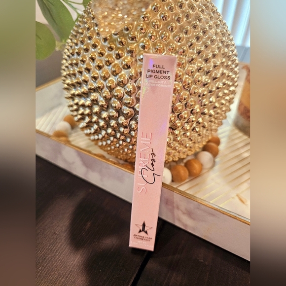 Jeffree Star Supreme Gloss color Naked In The Dark, light nude w grey to… - Picture 5 of 5